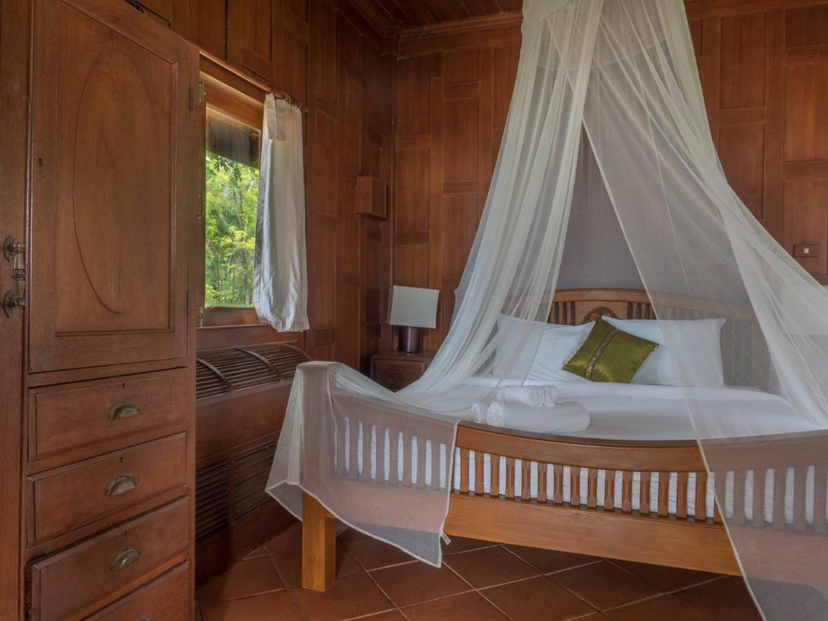 Baan Mai Beachfront Lone Island Phuket Exterior foto