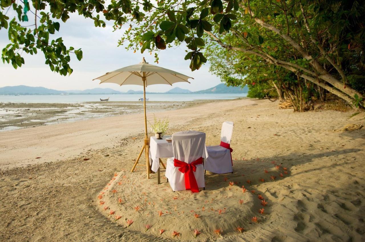 Baan Mai Beachfront Lone Island Phuket Exterior foto